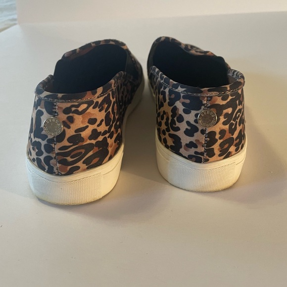 Steve Madden Symba SlipOn Size 9.5 - Picture 6 of 9